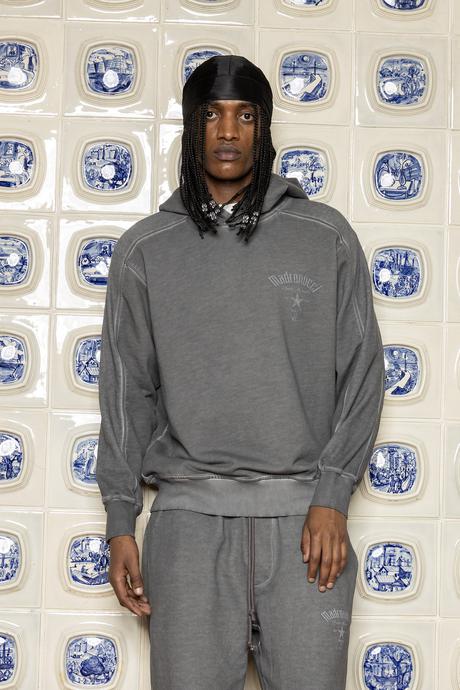 0311202506 - Sweatshirt - Madronucci